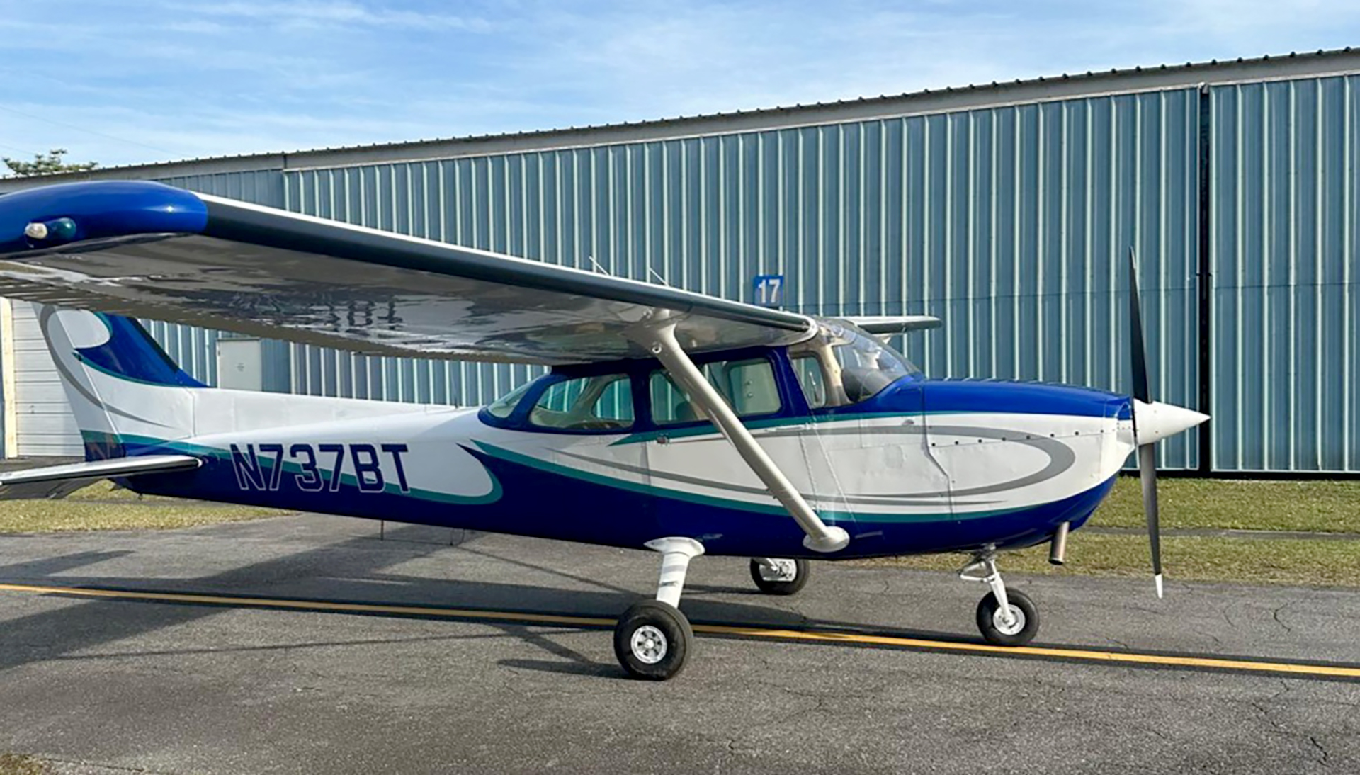 Why Flight Schools Are Turning to Aircraft Leasing Instead of Buying